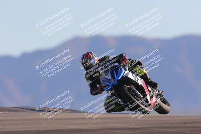 media/Nov-06-2023-Moto Forza (Mon) [[ce023d0744]]/3-Intermediate Group/Session 5 (Turn 9)/